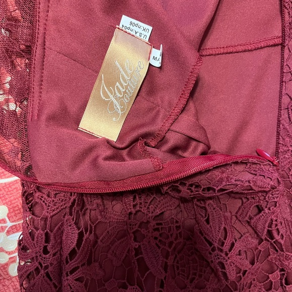 Lace Burgundy Maxi Gown with Sweetheart Neckline and 3/4 Bell Sleeves - Picture 3 of 8